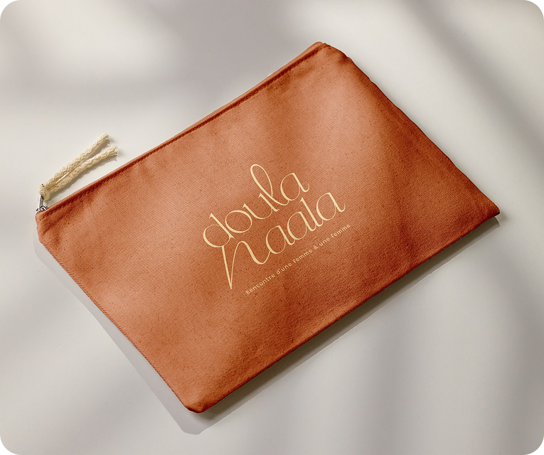 doulaNaala-mockup-trousse